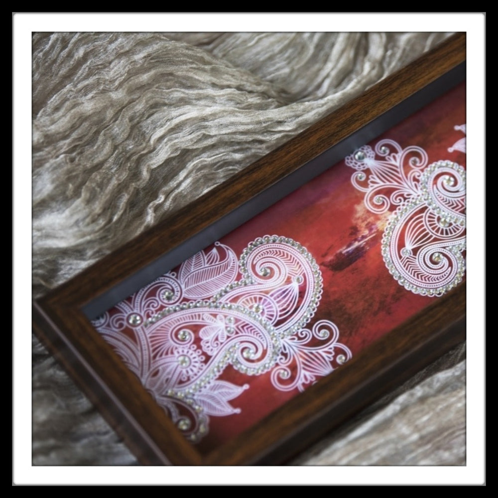Red & White Paisley Box Tray - Footprints Forever